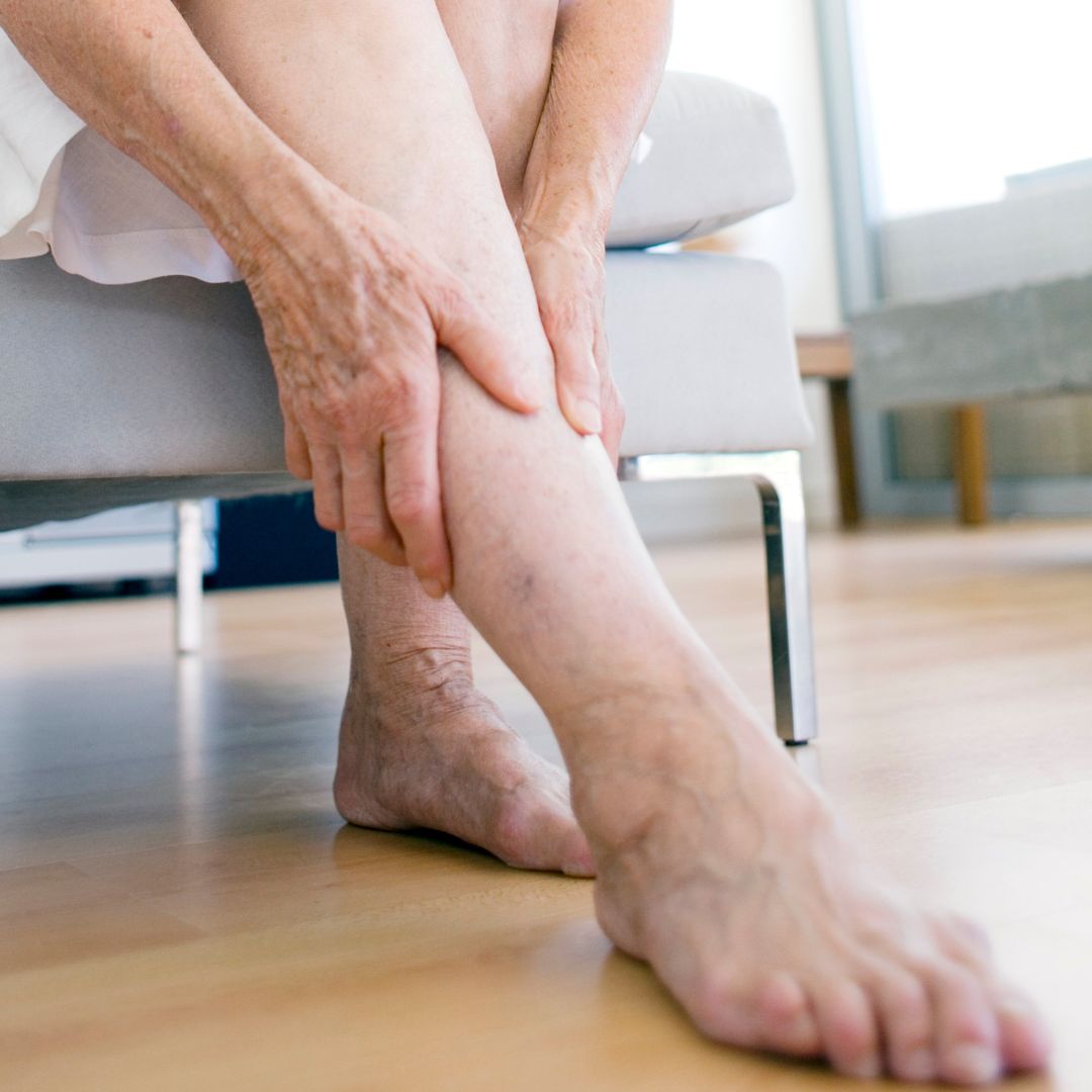 Senior rubbing leg